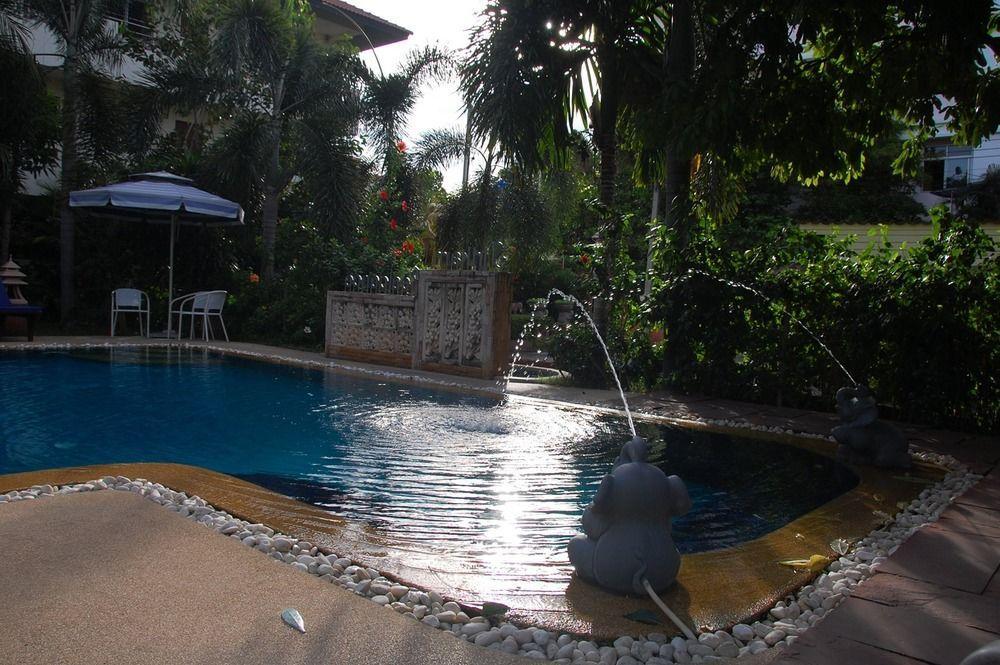 Sirikarn Residence & Luxury Apartments Pattaya Luaran gambar