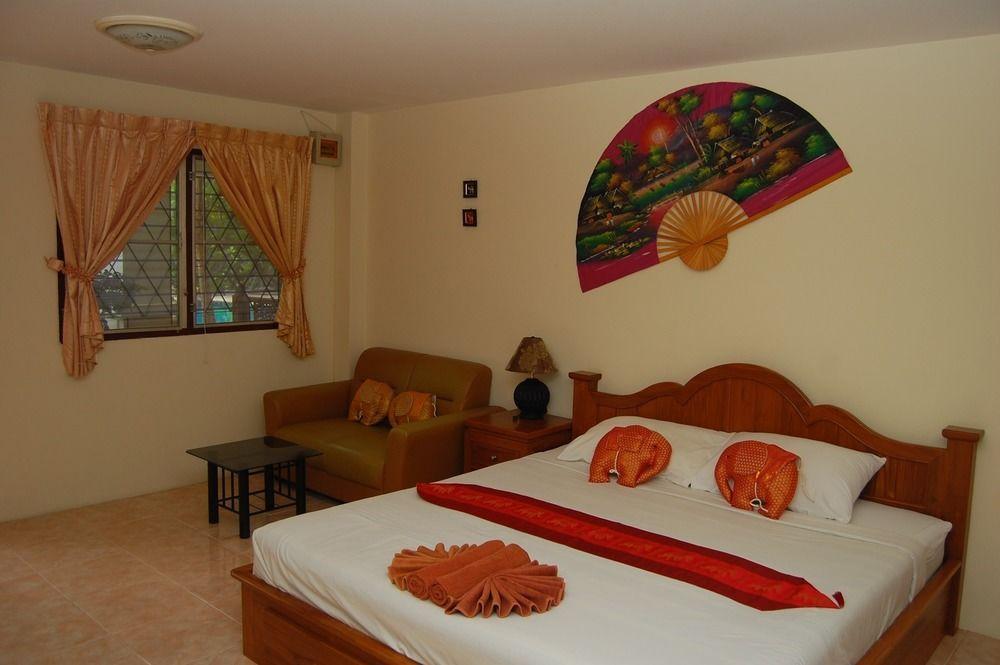 Sirikarn Residence & Luxury Apartments Pattaya Luaran gambar